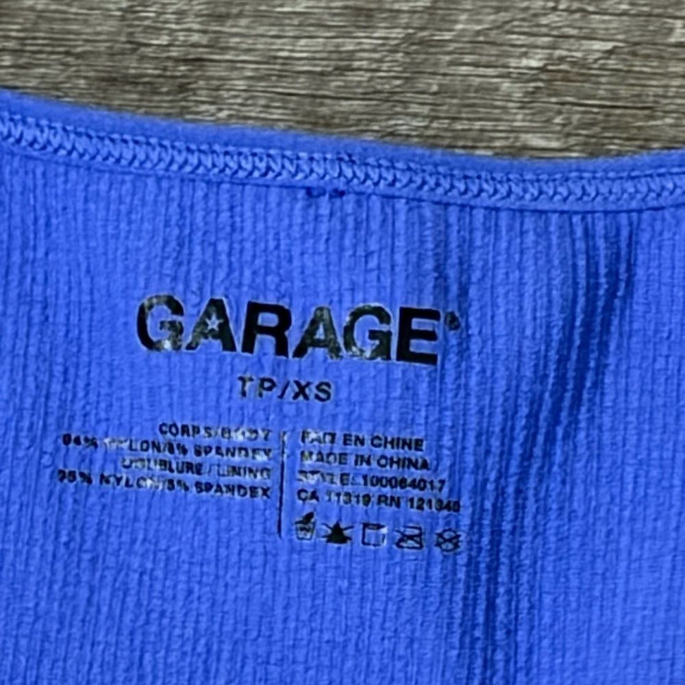 Garage Ribbed V-Neck Tank Top - Picture 2 of 2